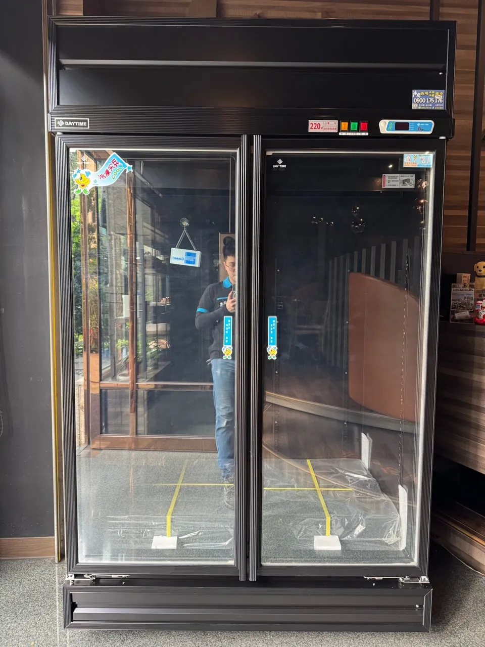 全新黑色雙門玻璃展示冰箱